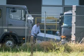 Le cercueil d'un des migrants retrouvés morts par suffocation dans un camion frigorifique, le 28 août 2015 à Nickelsdorf, en Autriche