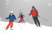 Des skieurs à la station de ski de Semmering, le 24 décembre 2020 en Autriche
