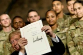 La loi de défense "John McCain", promulguée par Donald Trump le 13 août 2018 sans prononcer le nom du sénateur