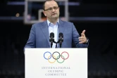 Le chef de la commission d'évaluation du CIO Patrick Baumann, lors d'un point de presse à Los Angeles, le 12 mai 2017 avant de rallier Paris