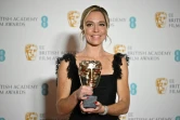 La réalisatrice de "CODA", Sian Heder, récompensée aux BAFTA, le 13 mars 2022 à Londres