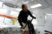Le navigateur Charlie Dalin, à bord de son monocoque "Apivia", le 19 juin 2020 au large des côtes de Port-la-Forêt