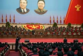 Le leader nord-coréen Kim Jong-Un (c) participe au congrès du Parti des travailleurs à Pyongyang, le 9 mai 2016