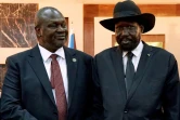 Salva Kiir (d) et Riek Machar lors de la mise en place du gouvernemnet d'union nationale, à Juba le 22 février 2020