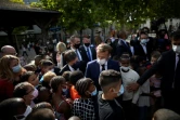 Le président Emmanuel Macron visite une école maternelle à Marseille, le 2 septembre 2021