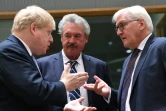 Les ministres des Affaires étrangères britannique Boris Johnson, luxembourgeois, Jean Asselborn,  et allemand, Frank-Walter Steinmeier, le 16 janvier 2017 à Bruxelles
