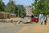 Une barricade erigée par des manifestants dans une rue de Khartoum, le 6 juin 2019 au Soudan