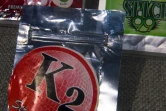 Des photos de sachats de drogues synthétiques comme le K2 ou le Spice photographiés le 25 août 2015 au Drug Enforcement Agency Museum (DEA) à Arlington, Virginia, près du Pentagone 