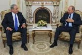 Le Président russe Vladimir Putine (g) et le Premier ministre israélien Benjamin Netanyahu à la résidence  Novo-Ogaryovo aux alentours de Moscou le 21 septembre 2015