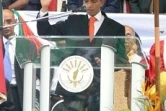 Samedi 21 mars 2009 - Stade de Mahamasina à Antananarivo

Lors de la cérémonie d'investiture d'Andry Rajoelina (TGV) à la tête de la République malgache (Photo D.R)