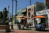 Peintures murales place Mariachi fraîchement rénovée dans le quartier de Boyle Heights, à Los Angeles, le 28 juillet 2017