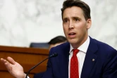 Le sénateur républicain Josh Hawley lors d'une réunion d'une commission du Sénat des Etats-Unis le 14 octobre 2020 à Washington