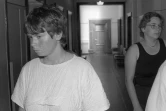 Muriel Bolle et sa soeur Marie-Ange Laroche le 30 juin 1986 au palais de Justice de Dijon