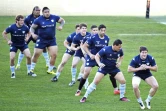 Les joueurs du Racing 92 préparent la finale du Top 14 contre Toulon sur la pelouse du Camp Nou, le 23 juin 2016