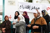 Des Tunisiennes patientent devant un bureau de vote à Ben Arous, en banlieue sud de Tunis, le 6 mai 2018