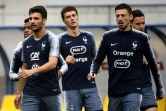 Les joueurs de l'équipe de France Léo Dubois (g) et Clément Lenglet (d) en séance d'entraînement en Andorre le 10 juin 2019