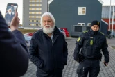 Paul Watson, militant contre la chasse à la baleine, arrive à une audience au tribunal de Nuuk, le 2 octobre 2024 au Groenland 