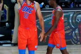 Steven Adams #12 et Hamidou Diallo #6 lors de la victoire d'Oklahoma City sur le Utah Jazz en NBA le 1er août 2020 à Lake Buena Vista, en Floride
