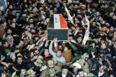 Le cercueil d'Abou Mehdi al-Mouhandis, numéro deux du Hachd al-Chaabi est porté par des Irakiens à Najaf, le 4 janvier 2020