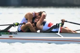 Les Français Hugo Boucheron et Matthieu Androdias après leur titre en aviron aux Jeux olympiques de Tokyo, le 28 juillet 2021
