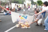 Mardi 19 janvier 2010 -
Les ex-salariés de l'Arast manifestent devant la Villa du Département