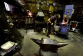 Préparation d'une lame Laguiole Damas dans la forge de la Coutellerie Laguiole Honoré Durand à Laguiole à Laguiole, dans l'Aveyron le 2 mars 2021
