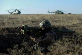 Manoeuvres militaires ukrainiennes près du village d'Urzuf non loin de Marioupol dans l'est, le 29 novembre 2018