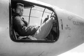 L'aviateur américain Charlie "Chuck" Yeager en 1948 à bord de son Bell X-1