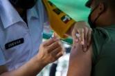 Un exercice de vaccination de masse, simulé dans une caserne de l'armée à Mexico, le 18 décembre 2020