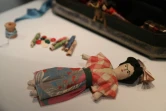 Une poupée exposée au Victoria & Albert Museum de Londres dans le cadre d'une exposition consacrée à FRida Kahlo à Londres, le 13 juin 2018