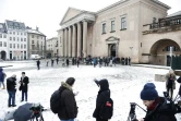 Des journalistes devant le tribunal de Copenhague avant l'ouverture du procès de Peter Madsen, le 8 mars 2018