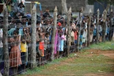 Des civils tamouls déplacés durant le conflit séparatiste au Sri Lanka, le 29 avril 2009 au camp de Kadirgamh à Cheddikulam dans le Nord du Sri Lanka