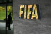 La Fifa envisage de saisir la justice suisse pour obtenir le remboursement de 2 millions de francs suisses (1,84 M EUR) versés de façon "indue" par l'ex-président de l'instance Sepp Blatter à Michel Platini