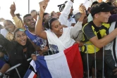 Mardi 1er juin 2010 - Aéroport de Pierrefonds - Saint-Pierre - L'équipe de France de football arrive à La Réunion