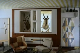 Un salon de la Villa Planchart, construite et décorée par l'Italien Gio Ponti entre 1953 et 1954, dans le quartier Colinas de San Román, à Caracas, le 29 septembre 2021