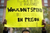 "Trump ne passerait pas une seconde en prison pour toi", affirme un manifestant à l'adresse de Paul Manafort le 31 juillet 2018 à Alexandria