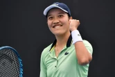 Harmony Tan après sa victoire contre la Kazakhe Yulia Putintseva, au premier tour de l'Open d'Australie à Melbourne le 17 janvier 2022

