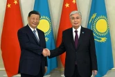 Le président kazakh Kassym-Jomart Tokaïev et son homologue chinois Xi Jinping lors d'une rencontre à Astana, le 3 juillet 2024