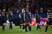 Les Bleues quittent le terrain après leur élimination par les Américaines 2-1 en quarts de finale du Mondial au Parc des Princes le 28 juin 2019