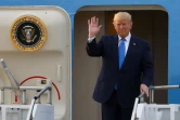 Le président américain Donald Trump à son arrivée en Corée du Sud, à la base aérienne d'Osan le 29 juin 2019