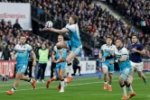 Le joueur de rugby écossais Finn Russell (au centre) lors du match du Tournoi des six nations entre la France et l'Ecosse au Stade de France le 15 mars 2025.
