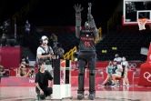 Le robot basketteur CUE à la mi-temps du match entre la France et les Etats-Unis, comptant pour les Jeux olympiques 2020 le 25 juillet 2021 à Saitama