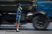 Officiellement désignées comme "officiers de la sécurité routière" elles sont connues comme les "Demoiselles de la circulation", comme celle-ci priose en photo le 5 juin 2017 à Pyonyang.