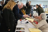 Bernie Sanders vote avec sa femme Jane dans son fief de Burlington, lors de la primaire démocrate du Vermont le 3 mars 2020