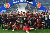 La joie des Portugais, champions d'Europe, après leur victoire, 1-0 (a.p) face à la France, en finale de l'Euro, le 10 juillet 2016 au Stade de France à Saint-Denis