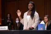La gymnaste américaine Simone Biles prête serment le 15 septembre 2021 devant la commission des affaires judiciaires du Sénat américain à Washington qui examine les "manquements au devoir" du FBI dans le scandale Larry Nassar