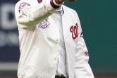 Le Premier ministre britannique Rishi Sunak sur un terrain de baseball avant un match, le 7 juin 2023 à Washington 