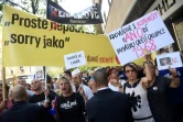 "Qui gouverne avec les communistes, déshonore les victimes de l'occupation de 1968!", pouvait-on lire sur une pancarte brandie le 21 août 2018 à Prague à l'occasion du 50e anniversaire de la répression soviétique du "Printemps de Prague"