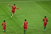 L'attaquant vedette du Portugal Cristiano Ronaldo (en haut), après avoir marqué sur coup france face à l'Espagne lors de l'Euro, le 15 juin 2018 à Sotchi