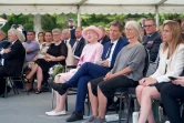 la reine du Danemark Margrethe II (g) et le vice-chancelier allemand Robert Habeck (2e g) assistent à l'inauguration du nouveau musée consacré aux exilés, le 25 juin 2022 à Oksbøl, au Danemark
